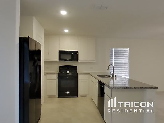 5th image of 1604 Claireborne Ct