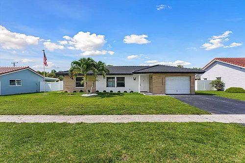 1540 NW 10th St Photo 1