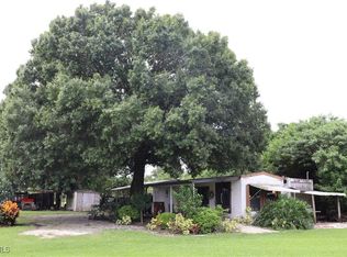 8286 McDaniel Dr, North Fort Myers, FL 33917