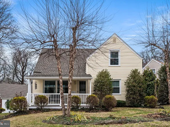 25 Midland Ave, Berwyn, PA 19312