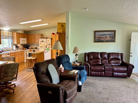 4th image of 890 Hidden Valley Rd Unit 12