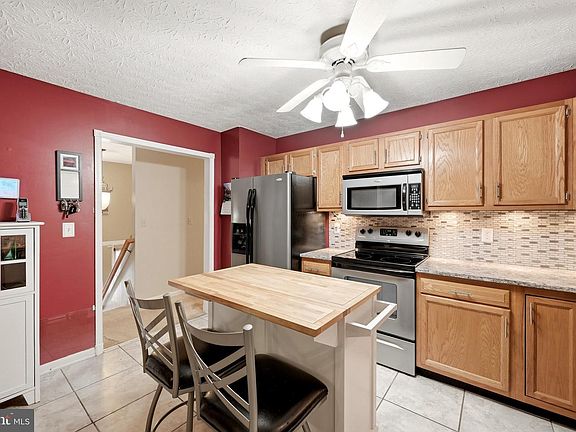 4th image of 461 Rome Beauty Dr