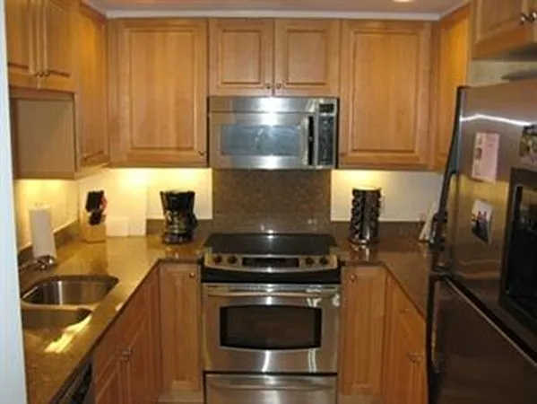10 Bowdoin St #503 — Photo 2