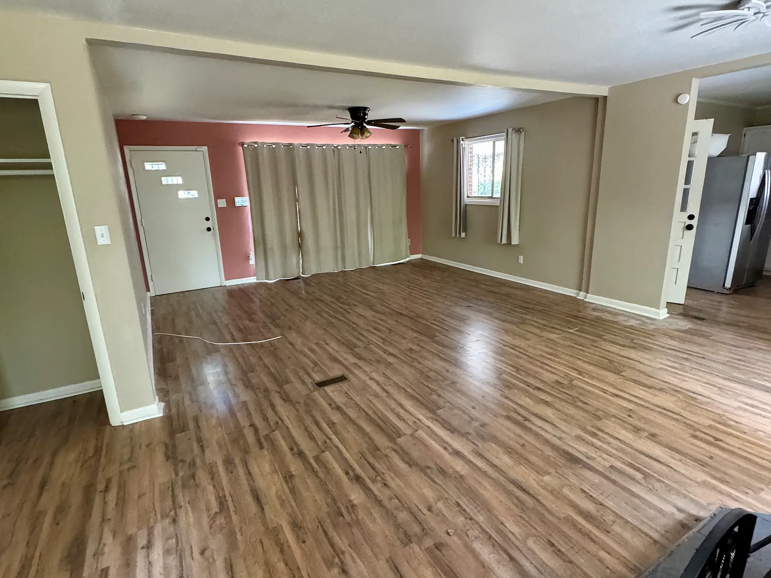 3 bed, 1262 sqft, $1,550 — Photo 4