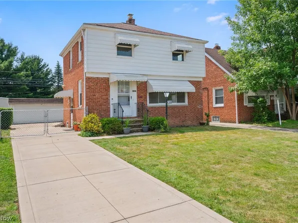18300 Waterbury Ave, Maple Hts, OH 44137