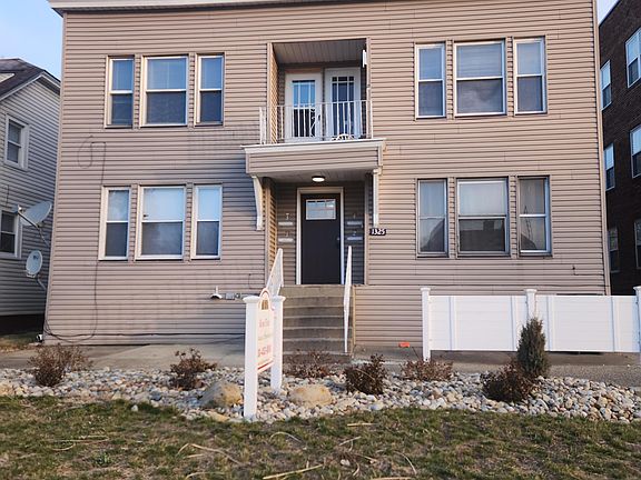 3rd image of 1325 12th St NW #4