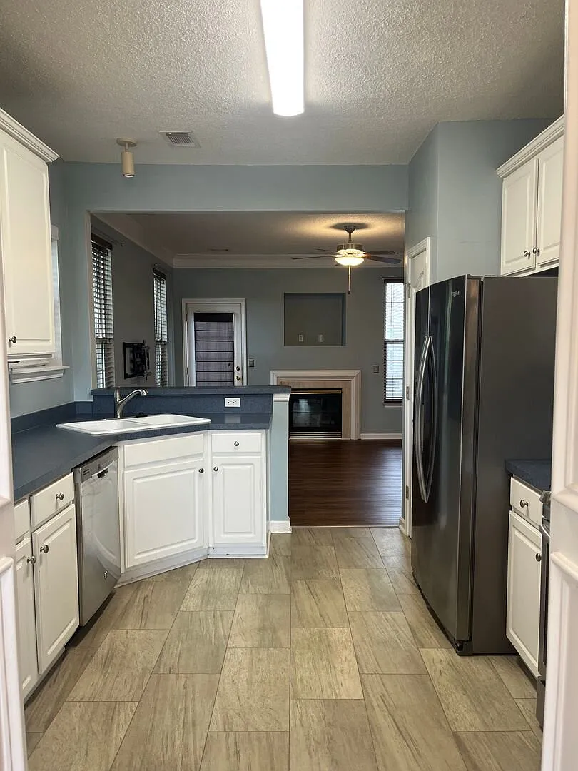 2 Bed, 2.5 Bath Townhome Available in Greer — Photo 3