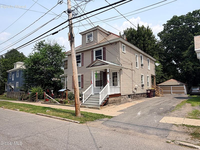 2nd image of 17 Garfield Street