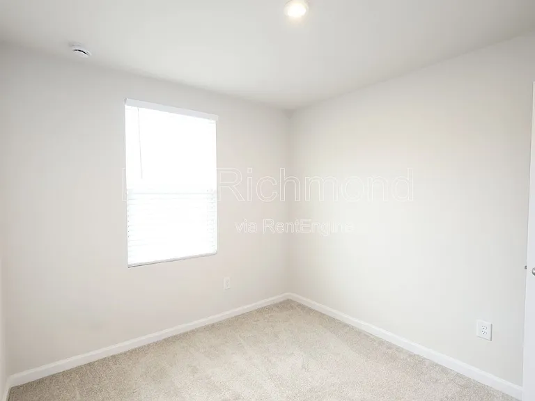 1240 Canterbury Ridge Rd — Photo 23