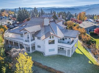 401 19th St NE APT 10, East Wenatchee, WA