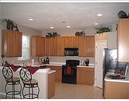 4th image of 5019 Balsam Dr