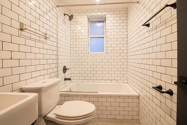 Rented by Isaac Silberstein, LREB | media 44