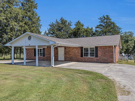 2nd image of 489 Cannon Dr