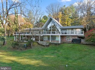1323 Valley Rd, Villanova, PA 19085