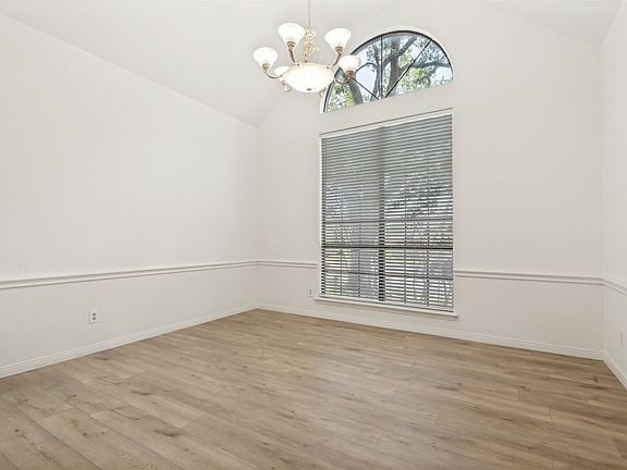 2nd image of 728 Havencrest Dr