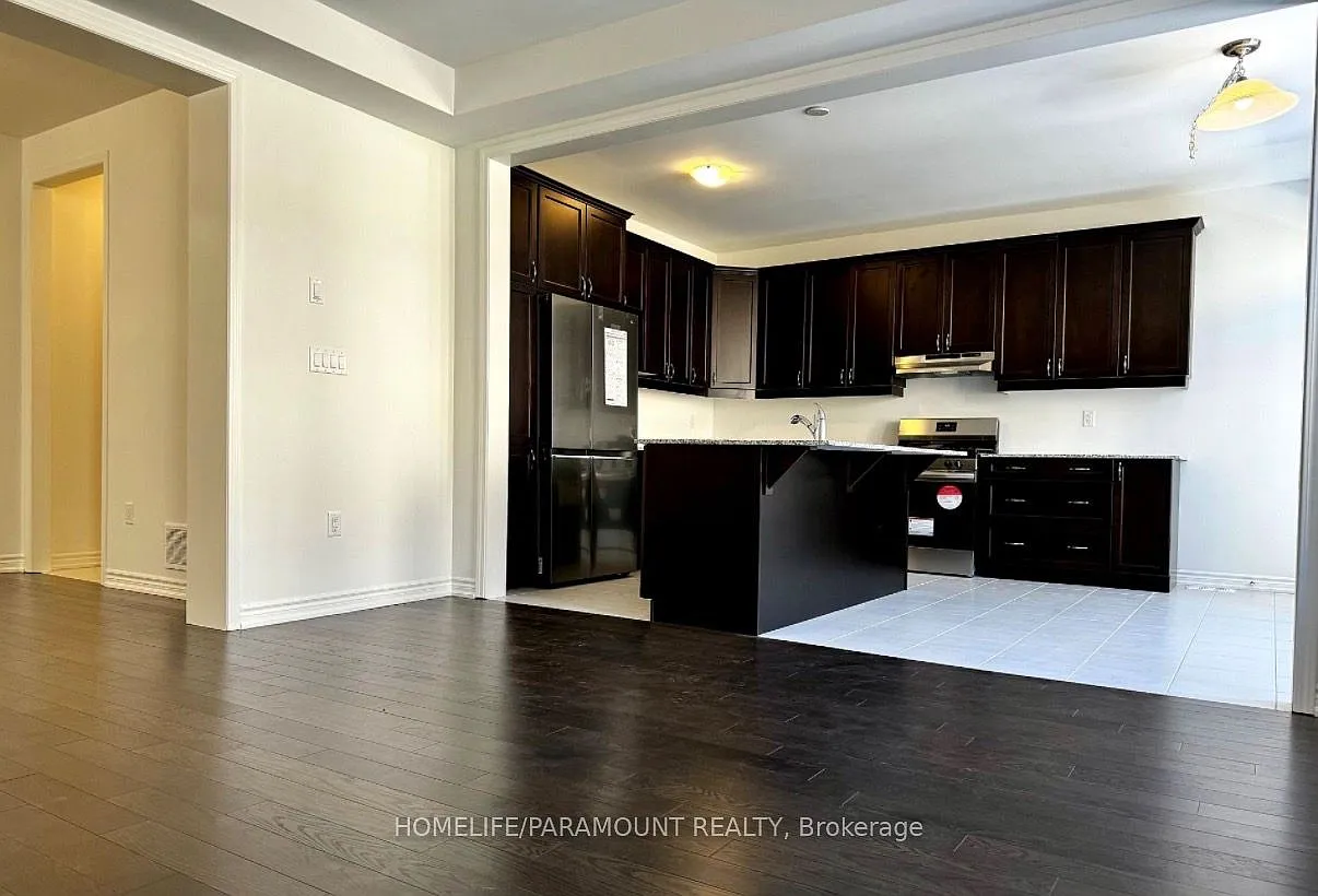 4 bed, $3,600 — Photo 2
