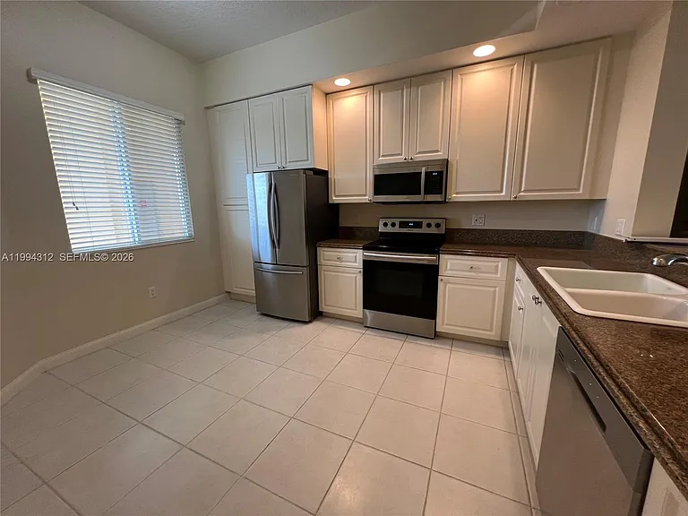 5 Harbour Isle Dr E #306 — Photo 7