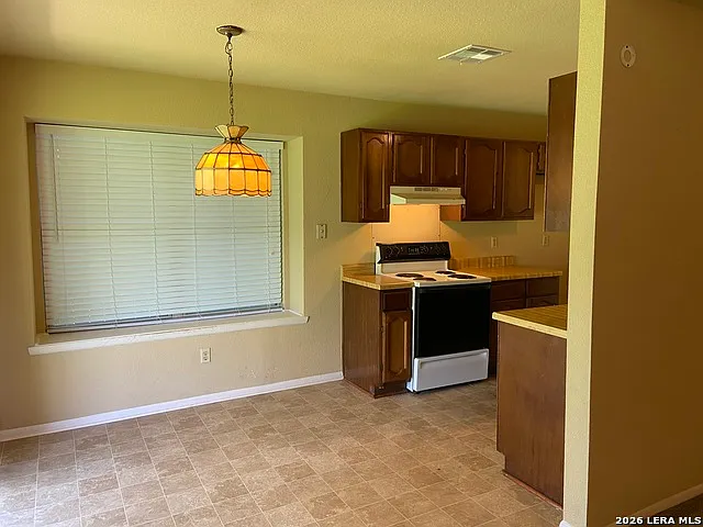 2306 Frontier Trl — Photo 8