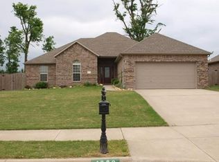 1602 Spring Creek Ave, Springdale, AR 72764