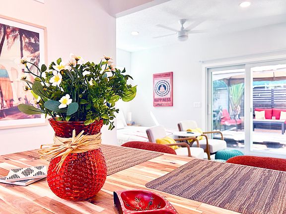 4th image of 2906 W San Isidro St