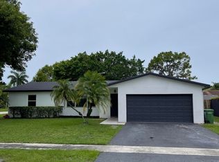 5114 NW 27th Ct, Pompano Beach, FL 33063