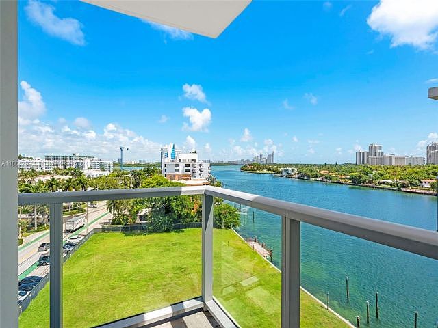1st image of 9901 E Bay Harbor Dr APT 503