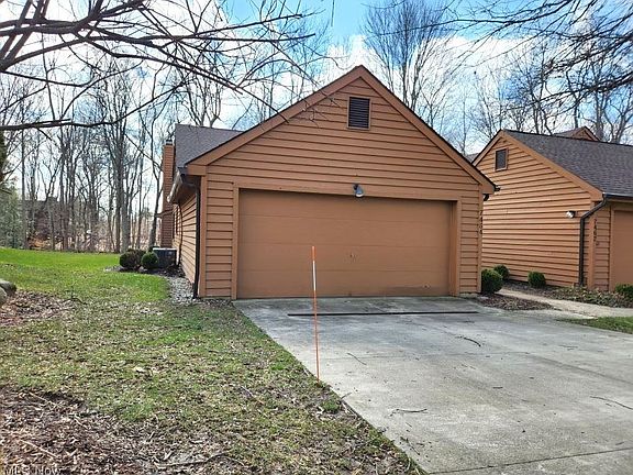 2nd image of 7464 Millrace Ln