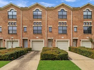 3501 Link Valley Dr APT 302, Houston, TX 77025
