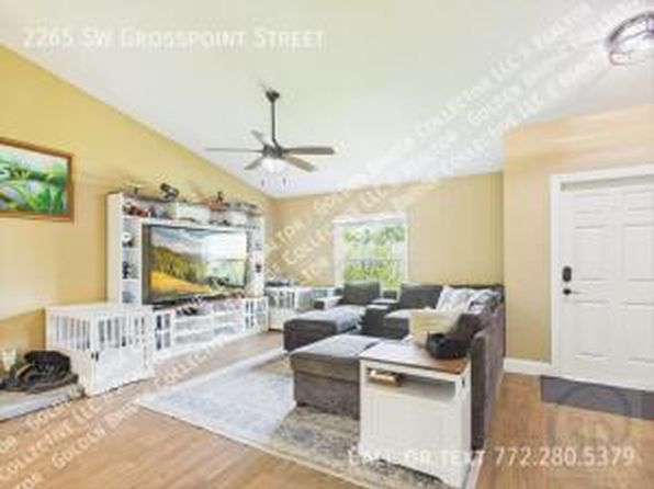 2265 SW Grosspoint St