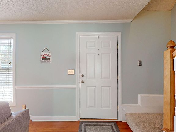 4th image of 895 Ray Crawford Drive