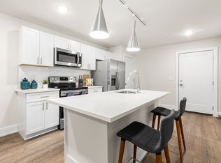214 Vine, Philadelphia, PA 19106