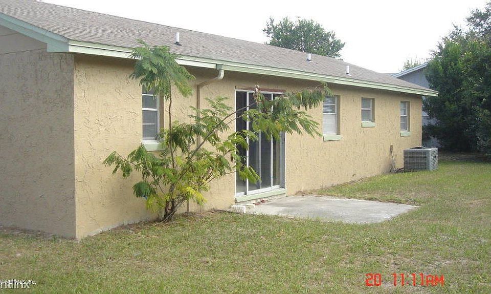 2nd image of 8350 Old English Dr