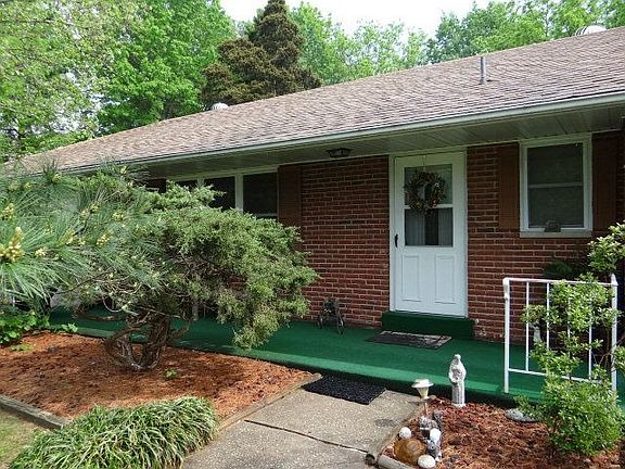 2nd image of 4710 Leandra Ln