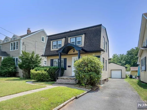 36 Ontario St, Dumont, NJ 07628