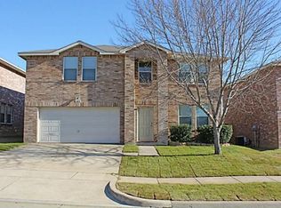 606 Silvertop Rd, Arlington, TX 76002