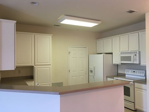 4th image of 13364 Beach Blvd Unit 1032