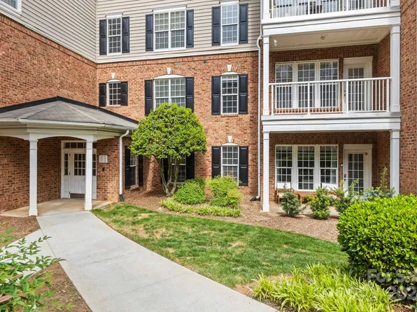 3114 Margellina Dr, Charlotte, NC 28210