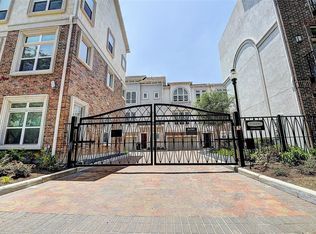 3212 Las Palmas St, Houston, TX 77027