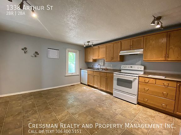 5th image of 1338 Arthur St