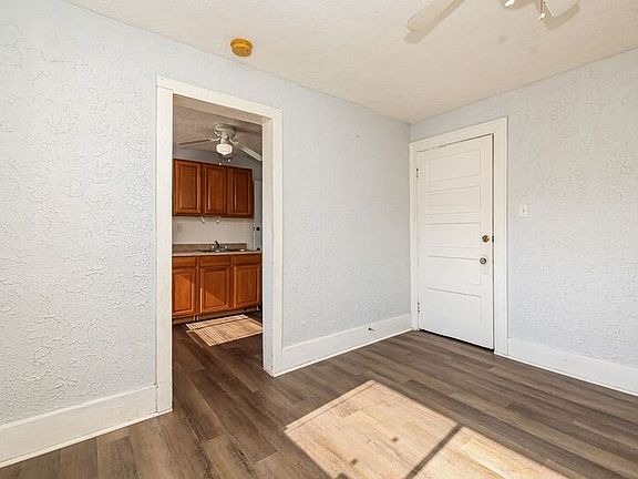 5th image of 4009 E 3rd St APT 2