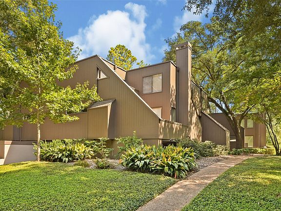2nd image of 268 Litchfield Ln