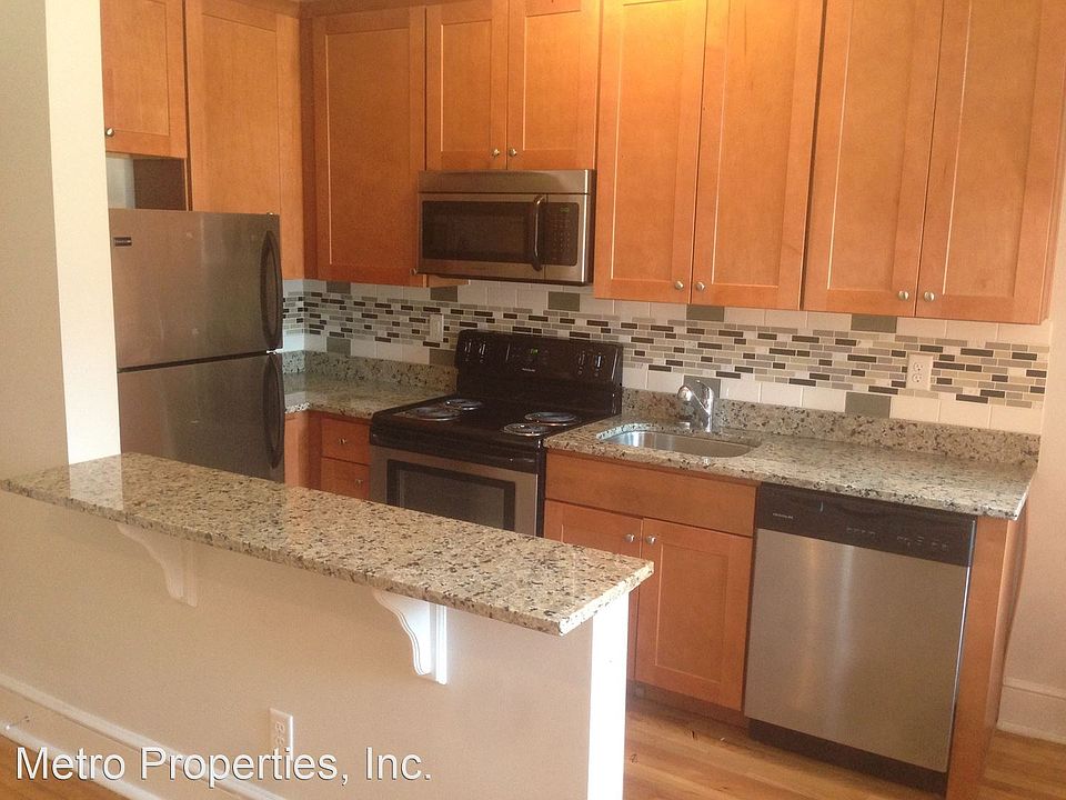 1st image of 1123 W Grace St #19