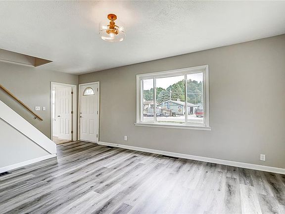 4th image of 3383 North Blvd