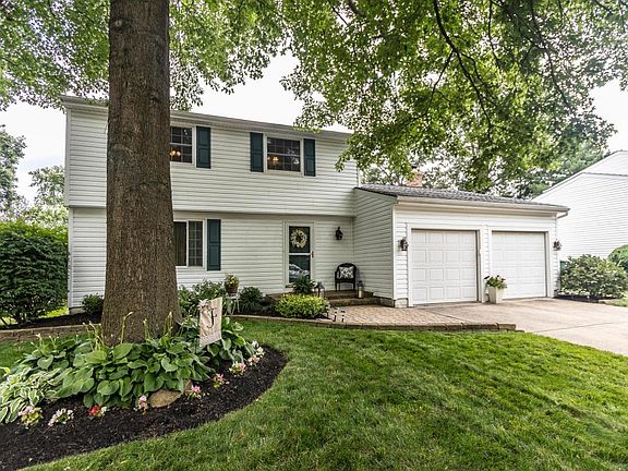 3rd image of 2322 Benning Dr