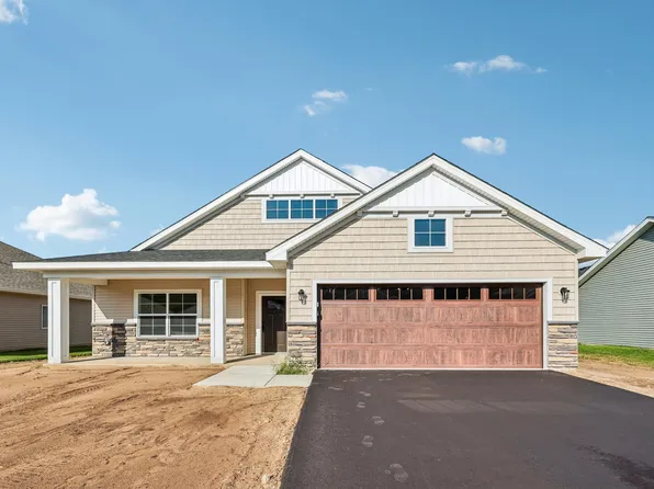 1423 Victory Ln NE, Isanti, MN 55040