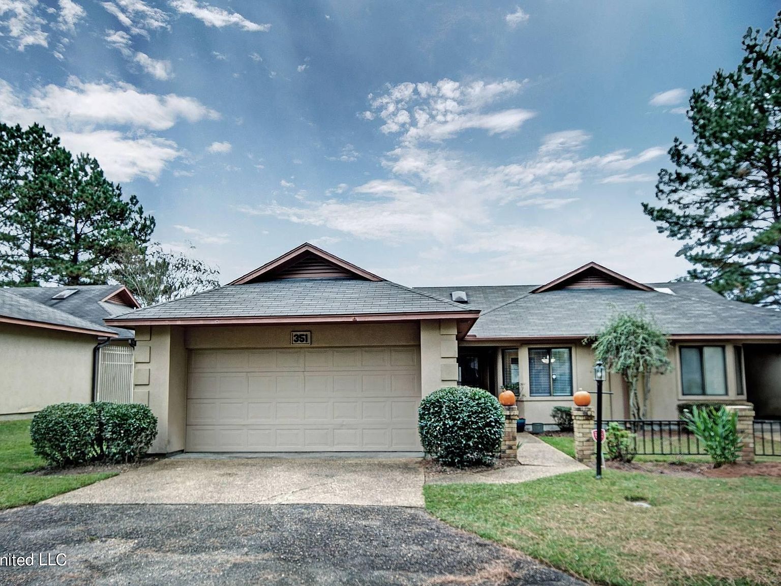 351 Cascades Cir E, Clinton, MS 39056 Zillow