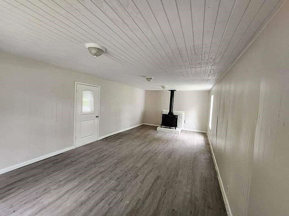 2nd image of 1329 Adams Rd