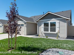 1338 SW Julia St, College Place, WA 99324