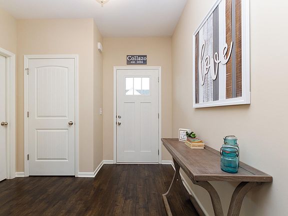 5th image of 1106 Carrington Pl