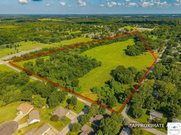 1513 S Water St, Clinton, MO 64735